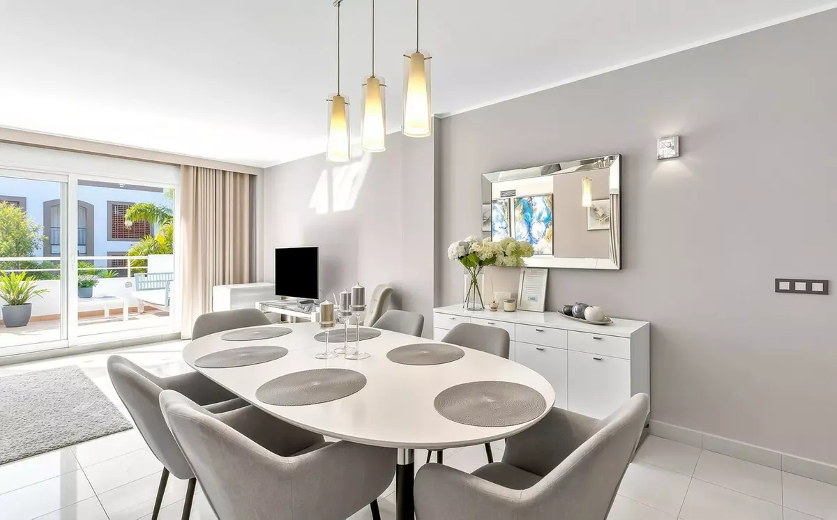 3-bedroom Apartment In Estepona, Spain (90 M²)