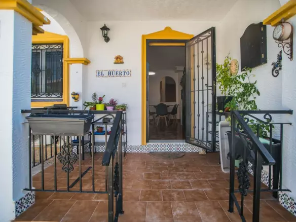 3-bedroom Villa In Benidorm, Spain (88 M²)