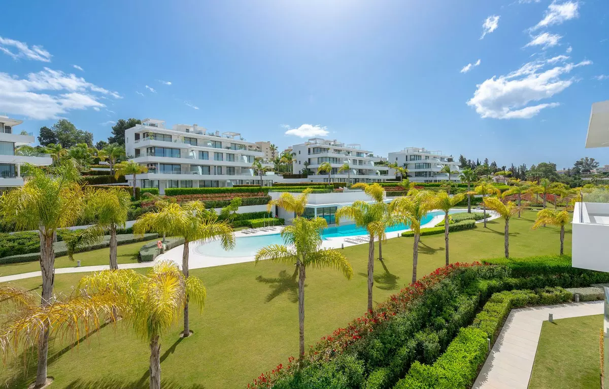 2-bedroom Apartment In Estepona, Spain (91 M²)