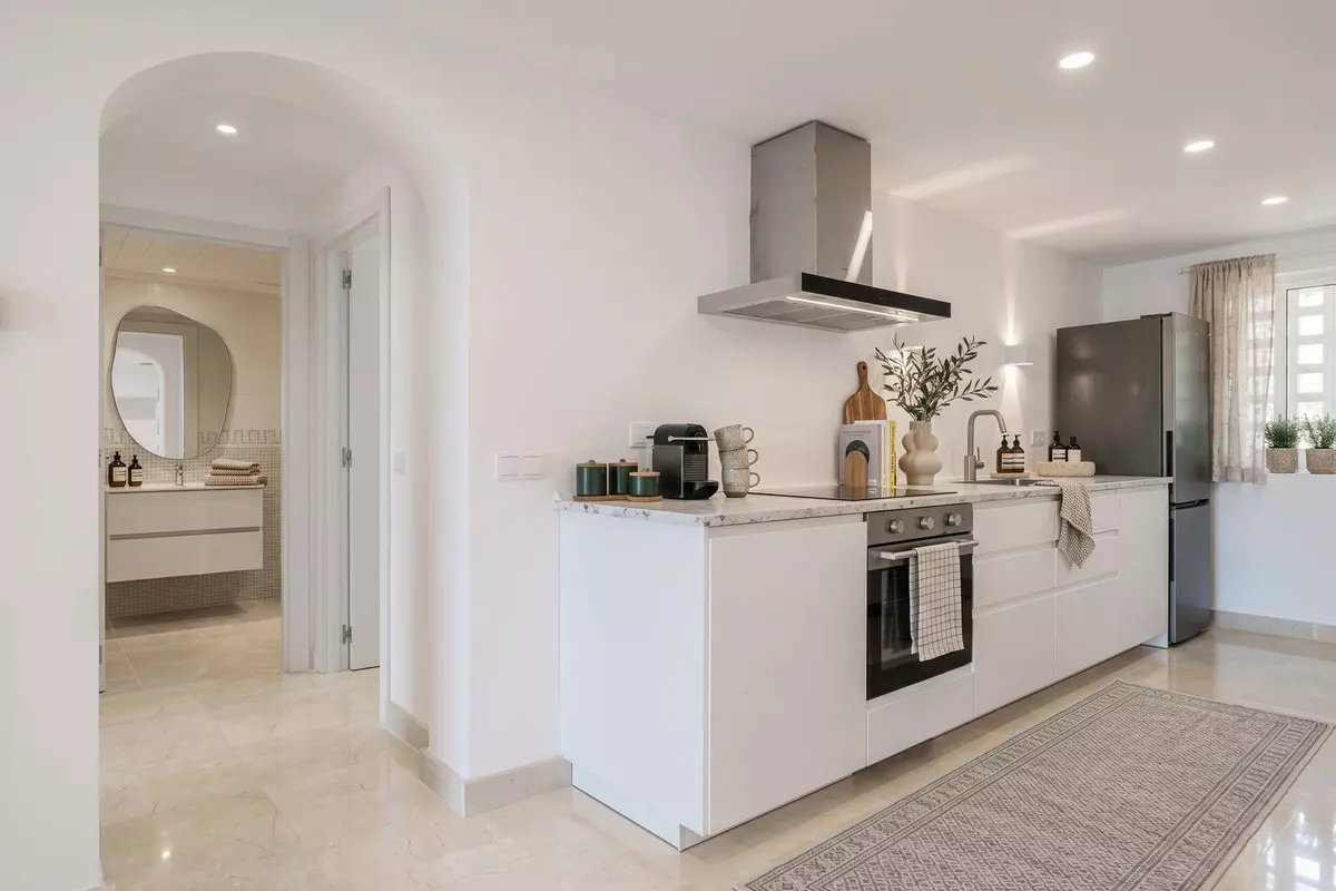 2-bedroom Apartment In Benahavis, Spain (90 M²)