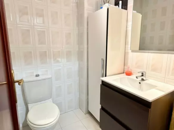 3-bedroom Apartment In Estepona, Spain (95 M²)