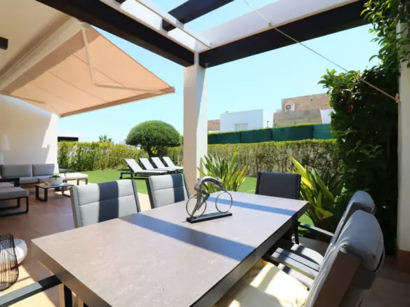 3-bedroom Villa In Algorfa, Spain (127 M²)