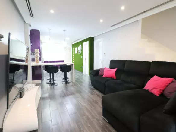 3-bedroom Town House In Redovan, Spain (241 M²)