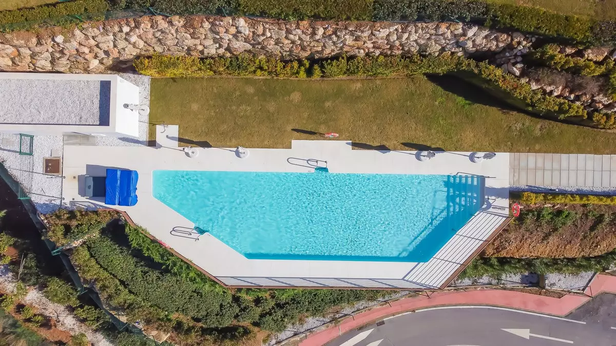 3-bedroom Apartment In Istan, Spain (140 M²)