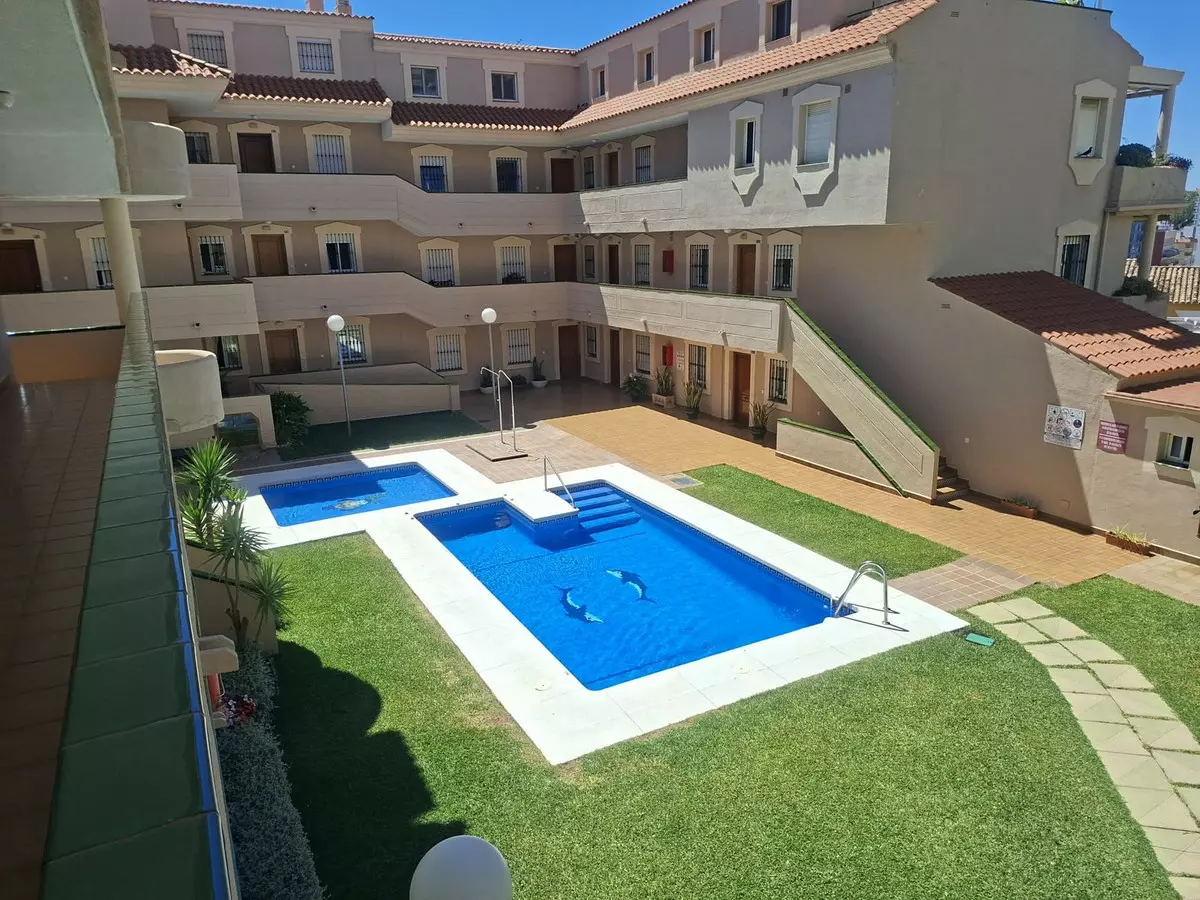 2-bedroom Apartment In Benalmádena, Spain (70 M²)