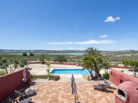 4-bedroom Villa In San Miguel De Salinas, Spain (220 M²)