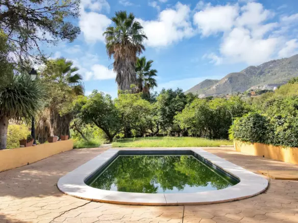 3-bedroom Country House In Ojen, Spain (217 M²)