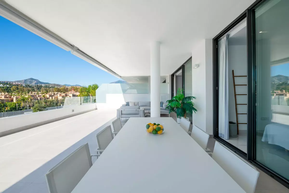 2-bedroom Apartment In Estepona, Spain (91 M²)