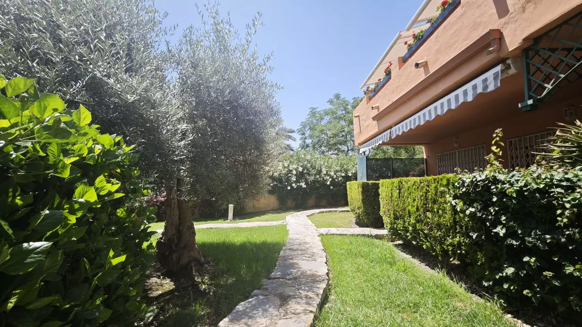 2-bedroom Apartment In Marbella, Spain (104 M²)