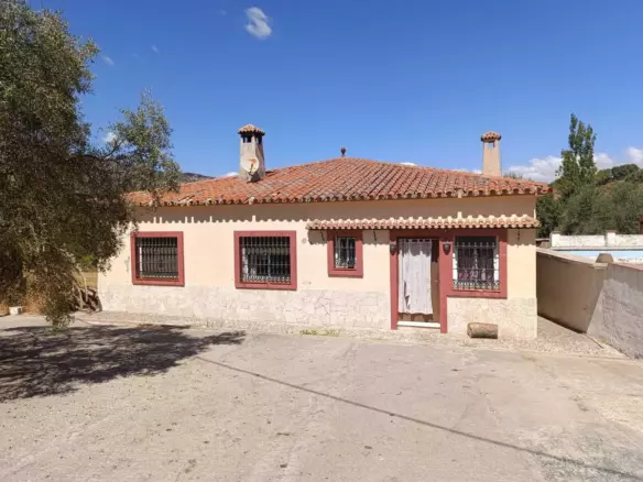 4-bedroom Villa In Ojen, Spain (108 M²)