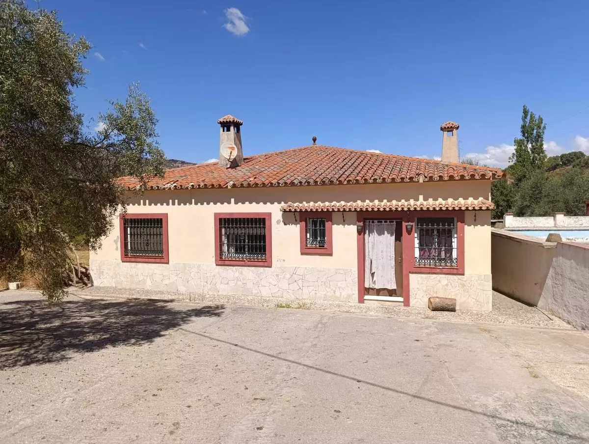 4-bedroom Villa In Ojen, Spain (108 M²)