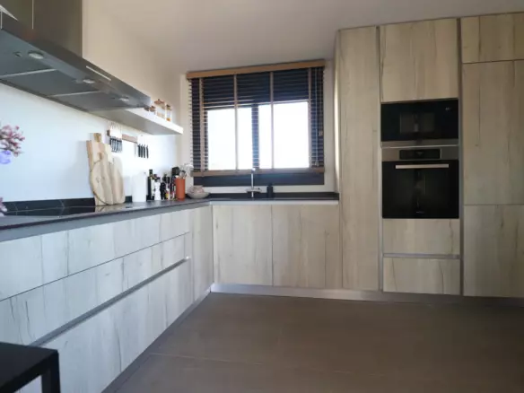 3-bedroom Apartment In Guardamar Del Segura, Spain (109 M²)