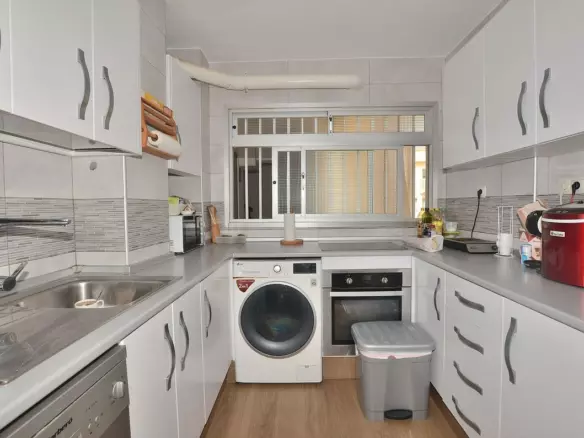 2-bedroom Apartment In Fuengirola, Spain (78 M²)