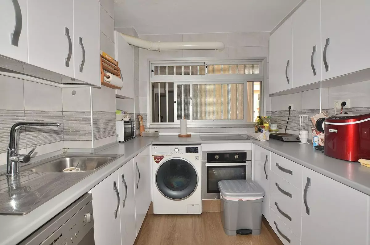 2-bedroom Apartment In Fuengirola, Spain (78 M²)