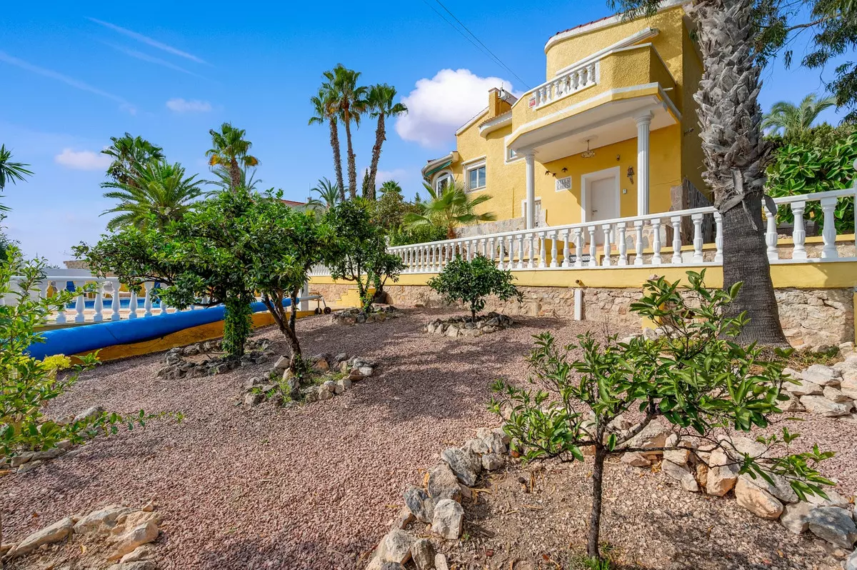 2-bedroom Villa In Rojales, Spain (132 M²)