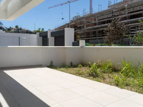 3-bedroom Villa In Estepona, Spain (140 M²)