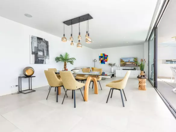 3-bedroom Apartment In Fuengirola, Spain (123 M²)