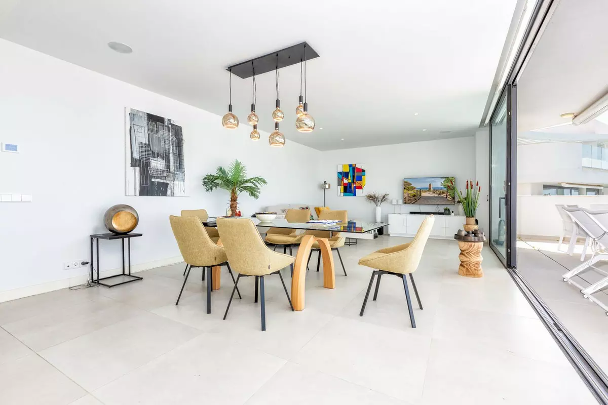 3-bedroom Apartment In Fuengirola, Spain (123 M²)