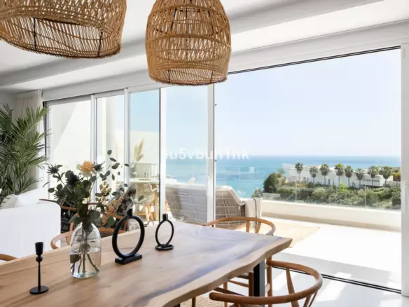 3-bedroom Apartment In Benalmádena, Spain (260 M²)