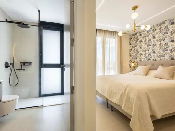 4-bedroom Villa In Torrevieja, Spain (234 M²)