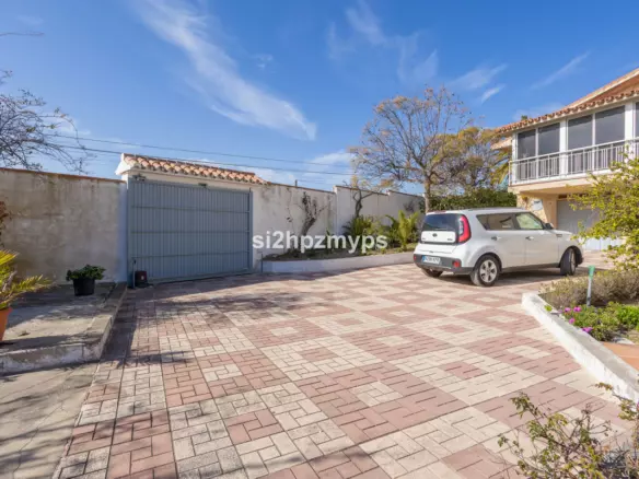 6-bedroom Villa In Nerja, Spain (314 M²)