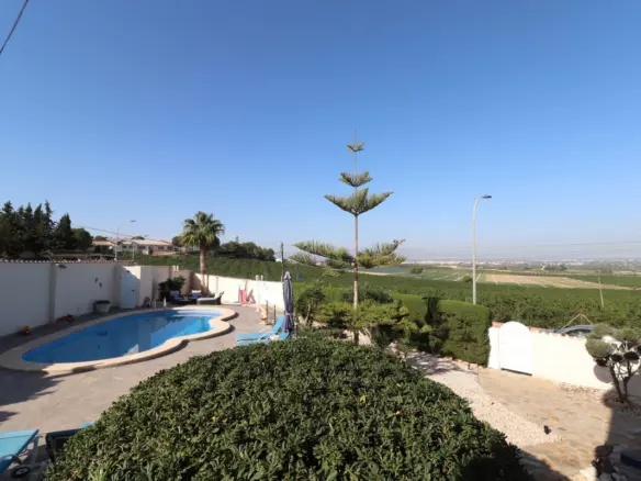 5-bedroom Villa In Algorfa, Spain (375 M²)
