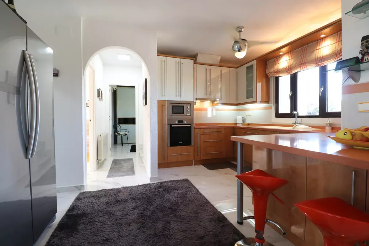 5-bedroom Villa In Algorfa, Spain (375 M²)