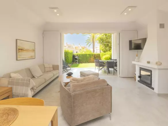 3-bedroom Villa In Marbella, Spain (174 M²)