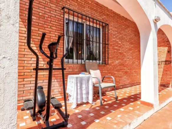 6-bedroom Villa In Mijas, Spain (279 M²)