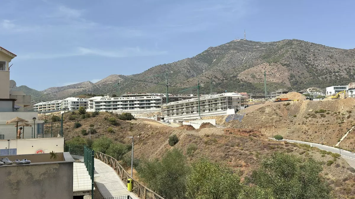 2-bedroom Apartment In Fuengirola, Spain (115 M²)