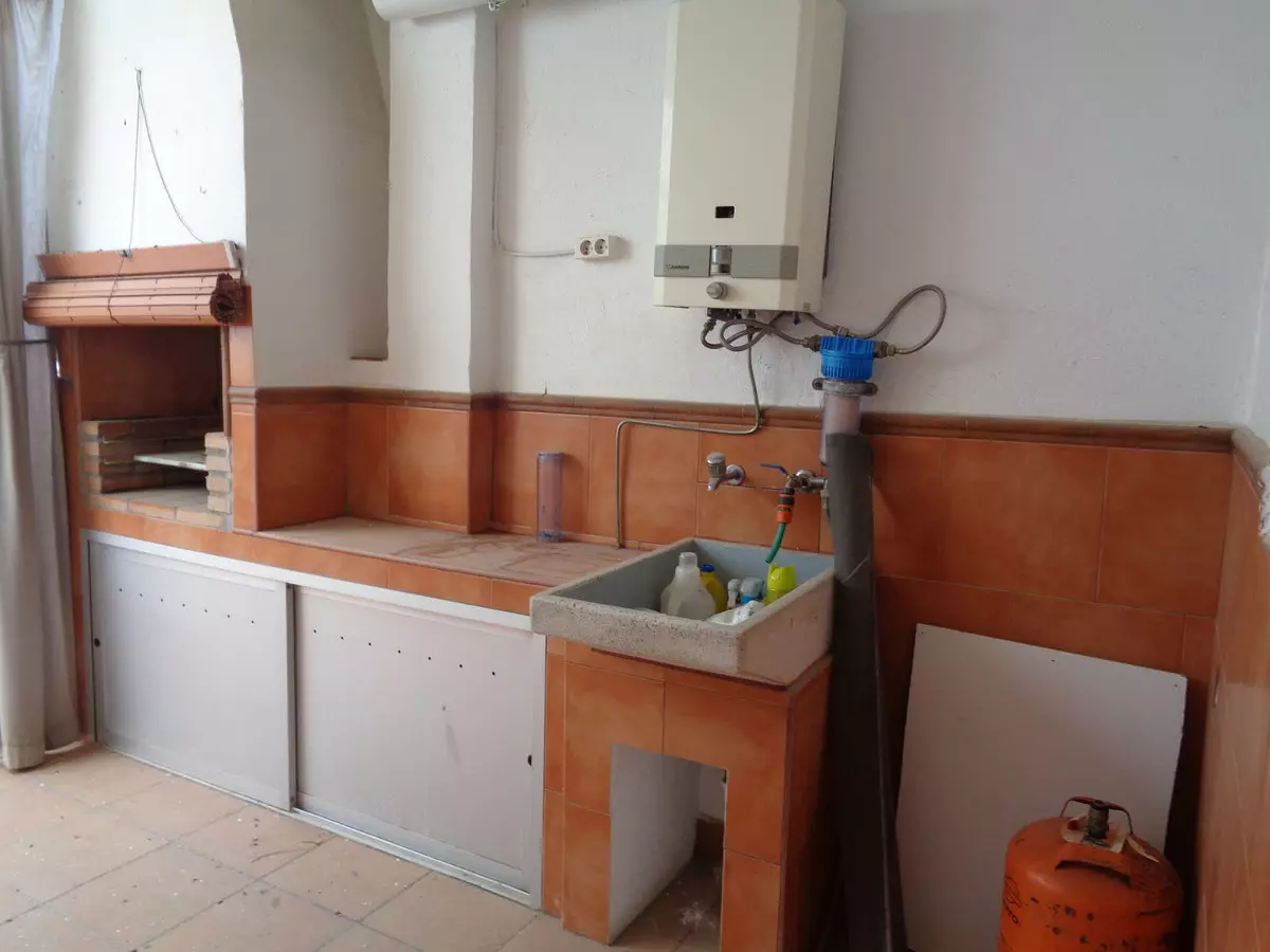 3-bedroom Villa In Coín, Spain (250 M²)