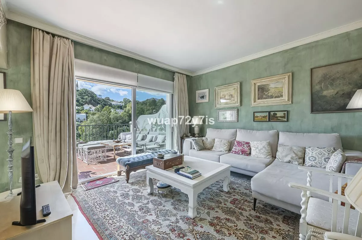 4-bedroom Villa In Benahavis, Spain (185 M²)