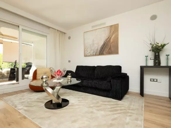 2-bedroom Apartment In Estepona, Spain (97 M²)