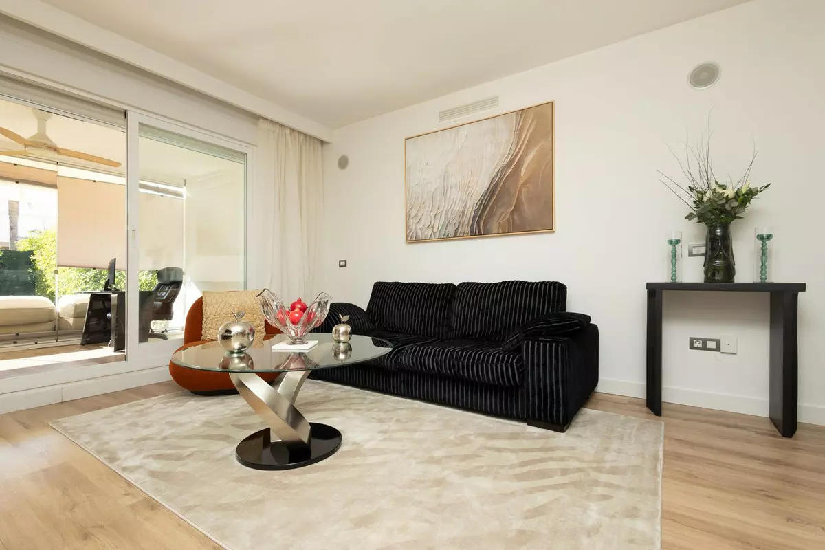 2-bedroom Apartment In Estepona, Spain (97 M²)