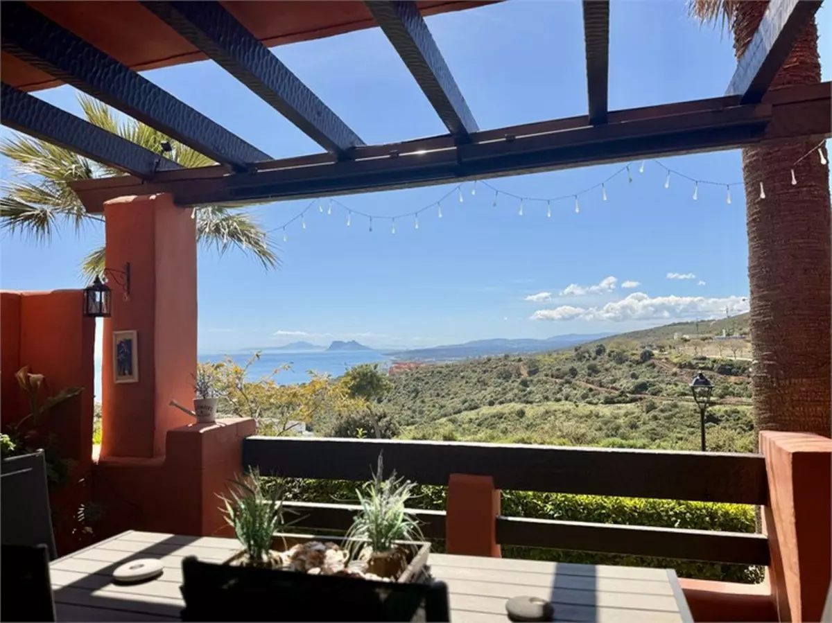 3-bedroom Town House In Manilva, Spain (209 M²)