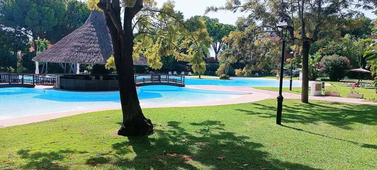 3-bedroom Apartment In Marbella, Spain (220 M²)
