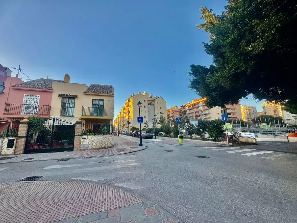 4-bedroom Town House In Fuengirola, Spain (107 M²)