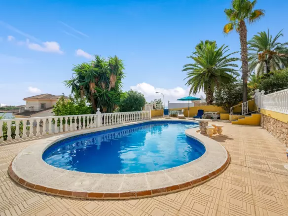 2-bedroom Villa In Rojales, Spain (132 M²)