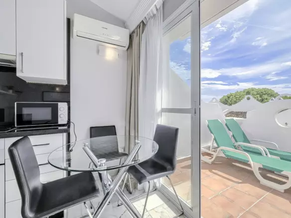 2-bedroom Town House In Marbella, Spain (82 M²)