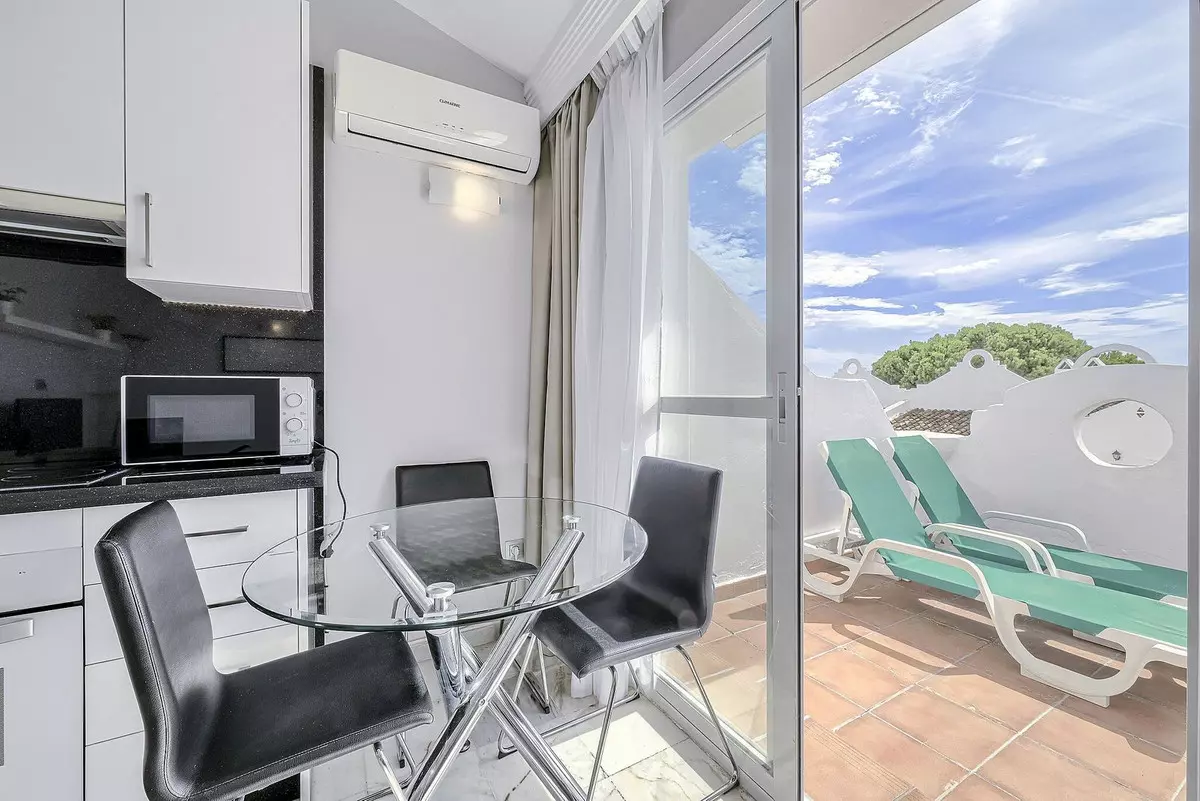 2-bedroom Town House In Marbella, Spain (82 M²)