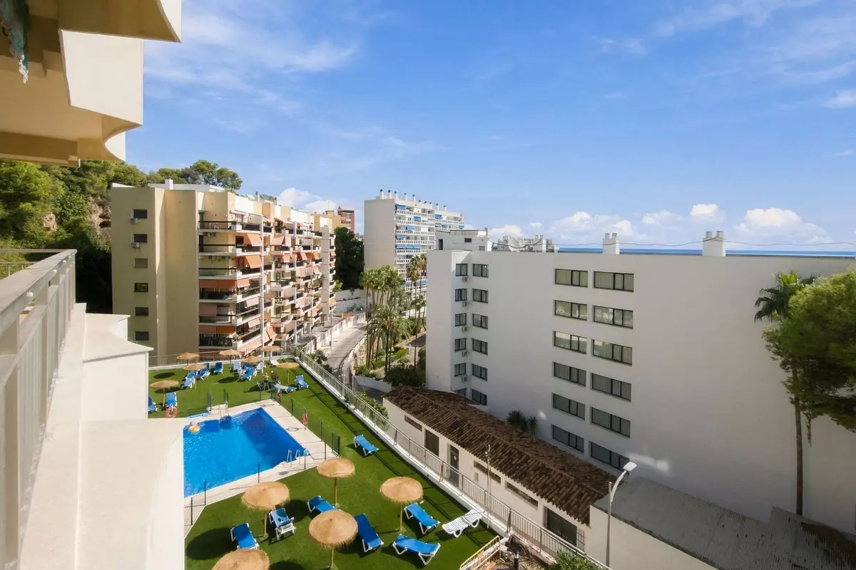 4-bedroom Apartment In Torremolinos, Spain (135 M²)