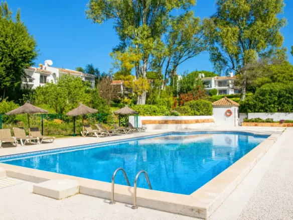 2-bedroom Villa In Estepona, Spain (140 M²)