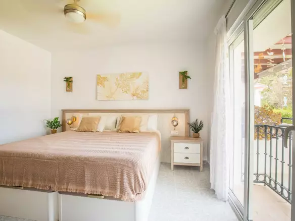 2-bedroom Apartment In Benalmádena, Spain (99 M²)