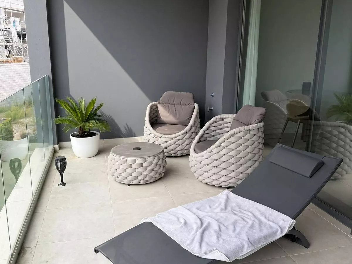 1-bedroom Apartment In Estepona, Spain (75 M²)