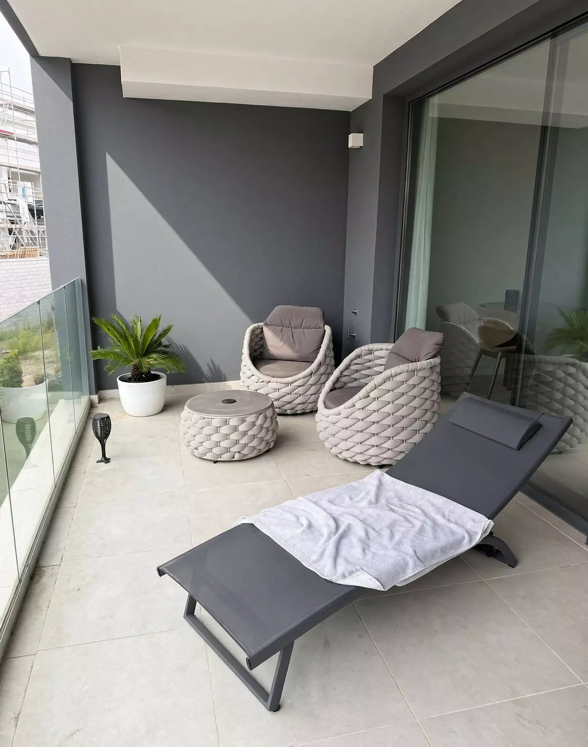1-bedroom Apartment In Estepona, Spain (75 M²)