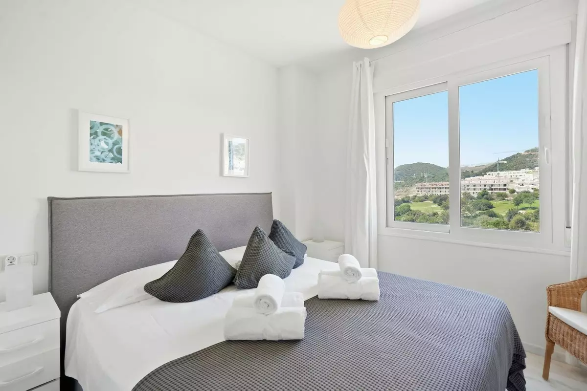 2-bedroom Apartment In Estepona, Spain (86 M²)