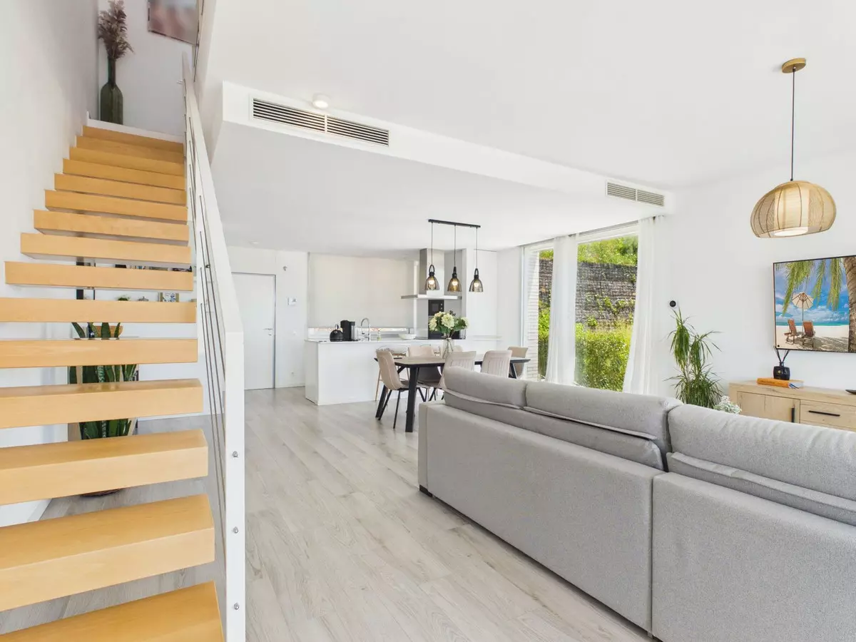 3-bedroom Villa In Estepona, Spain (117 M²)