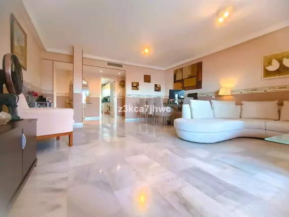 3-bedroom Apartment In Estepona, Spain (114 M²)