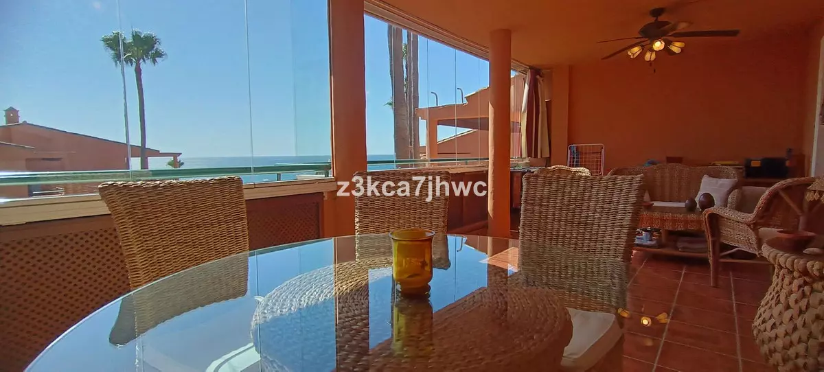 3-bedroom Apartment In Estepona, Spain (114 M²)
