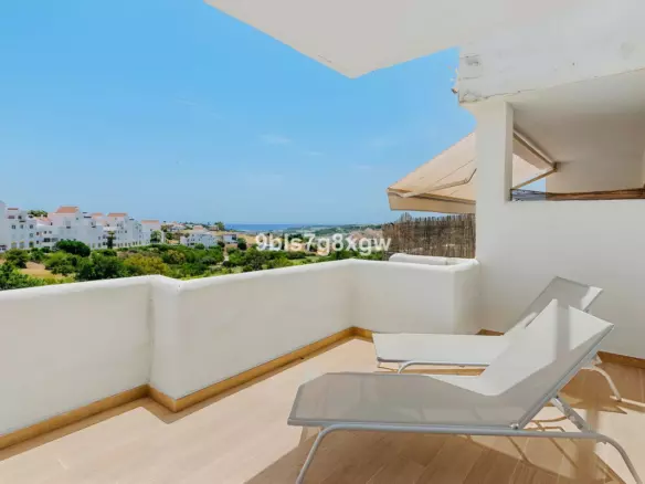 2-bedroom Apartment In Estepona, Spain (96 M²)